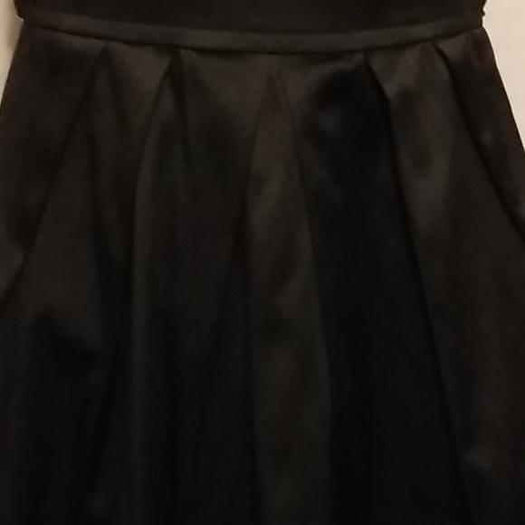 3/$15 CLOSET CLOSING BLACK RUFFLE BUST PARTY DRESS - Picture 5 of 8